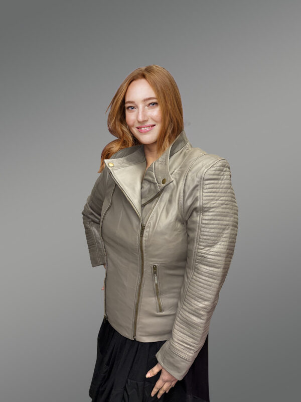 Womens Stylish Moto Jacket with an Exquisite Thermal Vibe - Image 4